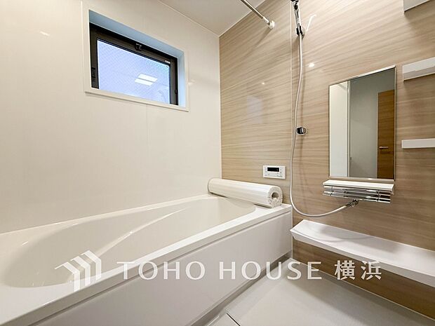 一日の疲れが癒される優雅な時間を堪能できるゆとりあるバスルームです。