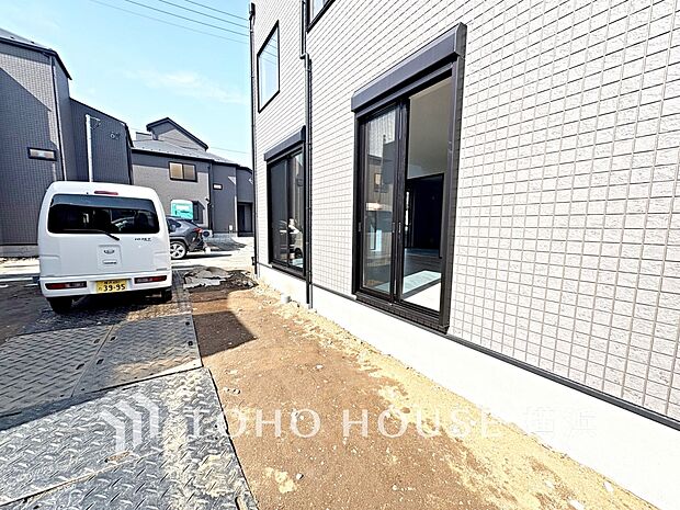 敷地内に駐車スペースがあると、日々の暮らしのをスムーズに運ぶ事が出来ます。