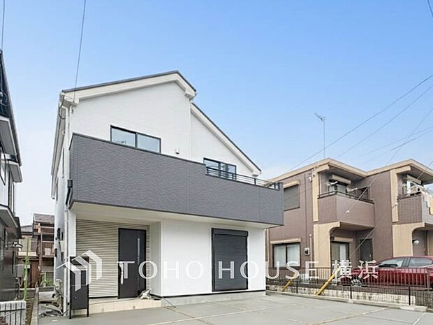 お住まいの顔となる玄関。住まう方のプライドを満たすクオリティを備えています。