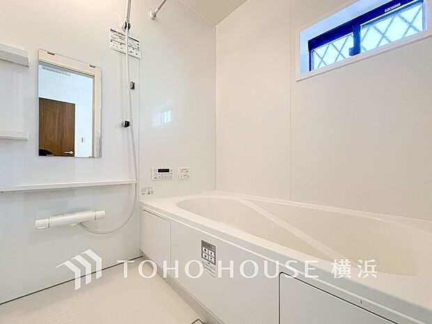 すっきりとした清潔感が感じられ、心身をリフレッシュできる寛ぎを深めてくれるスペースです。