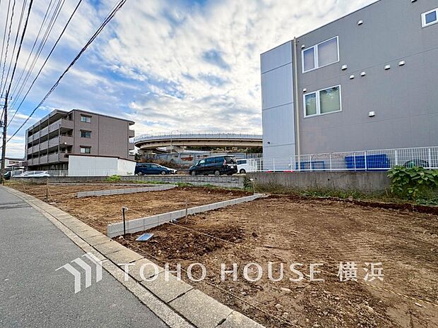 街と住まいが心地よい暮らしを演出します。(2025年12月撮影)