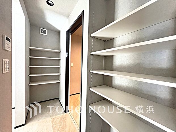 たっぷりとした収納スペース。荷物の多いご家族も安心です。