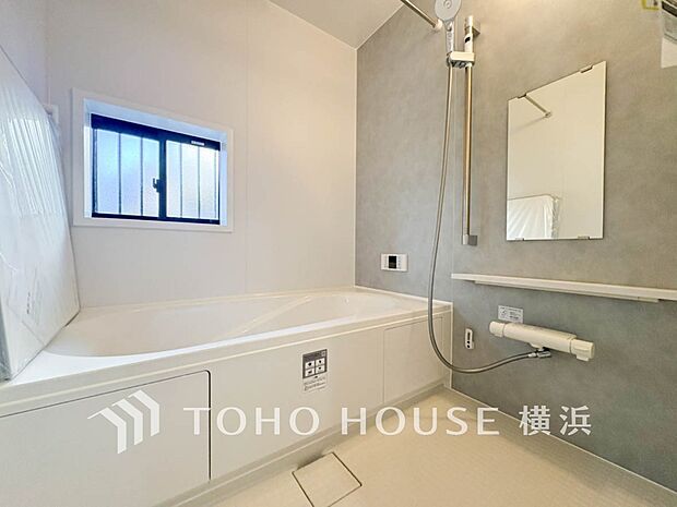 すっきりとした清潔感が感じられ、心身をリフレッシュできる寛ぎを深めてくれるスペースです。