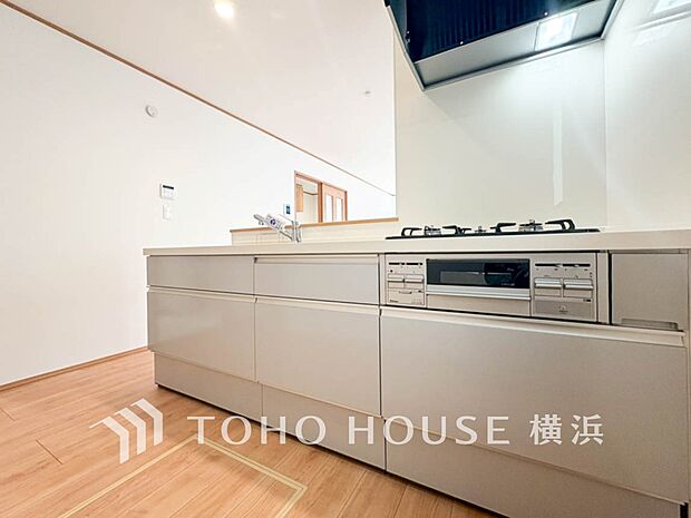 機能性とデザイン性を兼ね備えたシステムキッチン。