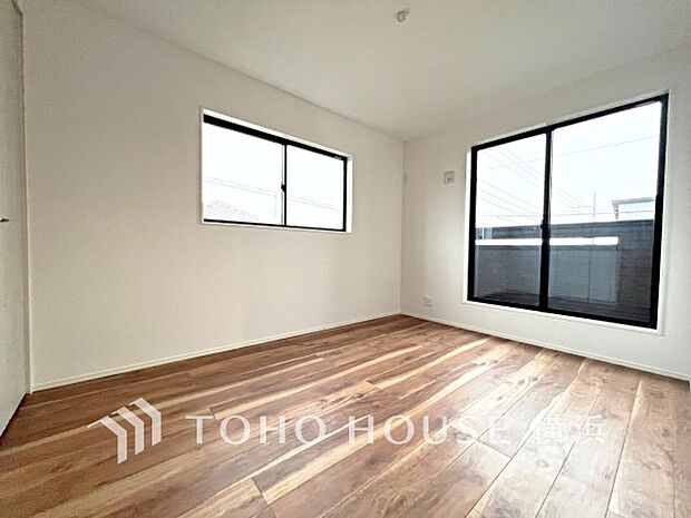 感性を育むプライベートルームはシンプルでスマートな空間。