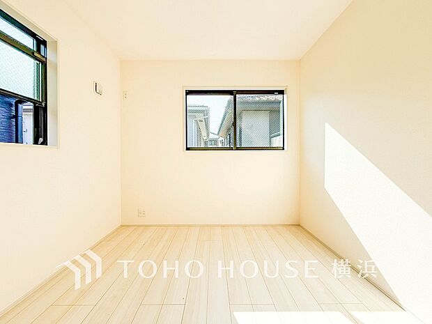 環境の良い場所にセンス良く暮らしたい、こだわりの室内には至福のシーンが繰り広げられます。