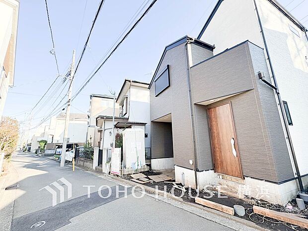 生活利便に優れた住環境に立地し、ゆとりある生活が送れます。