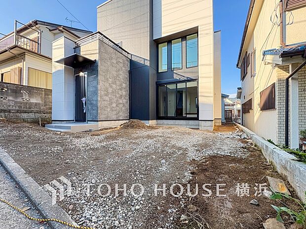 敷地内に駐車スペースがあると、日々の暮らしのをスムーズに運ぶ事が出来ます。