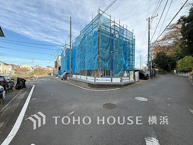 良質な環境に暮らす永住の邸がここに誕生します。(2026年1月撮影)