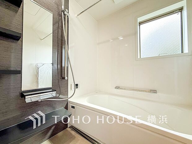 一日の疲れが癒される優雅な時間を堪能できるゆとりあるバスルームです。