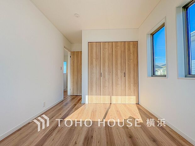 収納スペースもあり、生活しやすい居住スペースです。