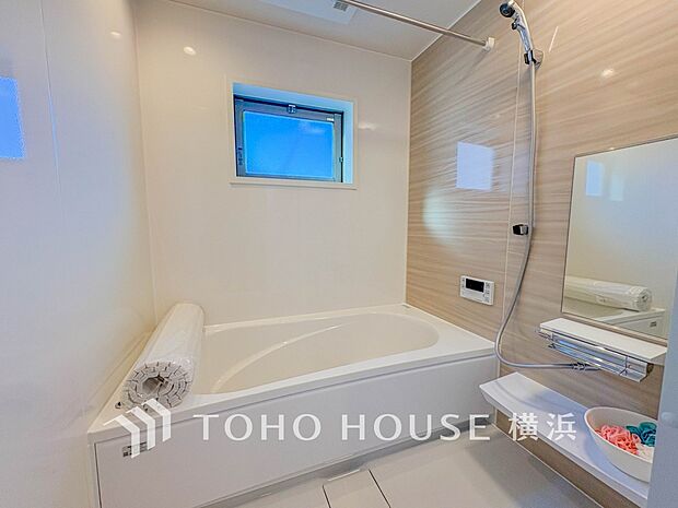 一日の疲れが癒される優雅な時間を堪能できるゆとりあるバスルームです。