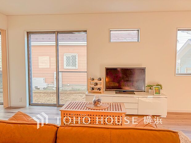 集いの場、憩いの場としての快適性を求めたやすらぎの空間です。