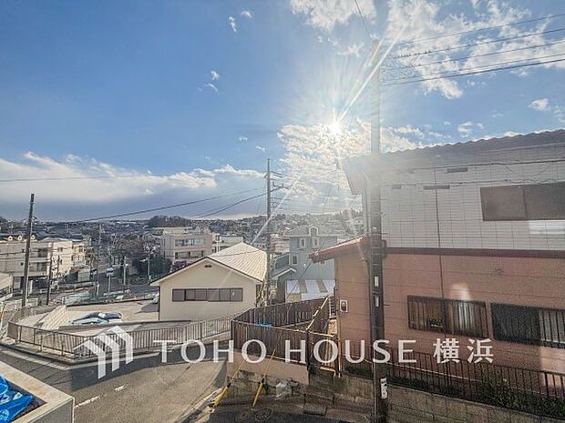 爽やかな風を感じ、暖かな光を浴びて、快適な暮らしをここから。（2026年1月撮影）