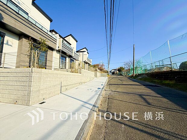 子育て環境、生活利便に優れた住環境に立地し、ゆとりある生活が送れます。