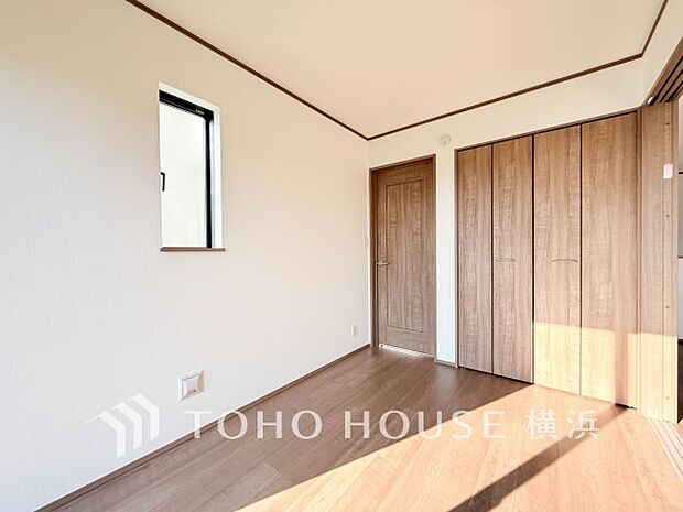 収納スペースもあり、生活しやすい居住スペースです。