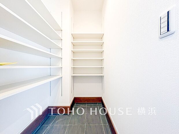 シューズインクローゼット完備でたくさんの靴をしっかり収納。