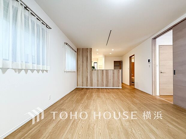 集いの場、憩いの場としての快適性を求めたやすらぎの空間です。