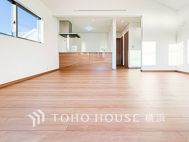 集いの場、憩いの場としての快適性を求めたやすらぎの空間です。