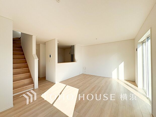 集いの場、憩いの場としての快適性を求めたやすらぎの空間です。