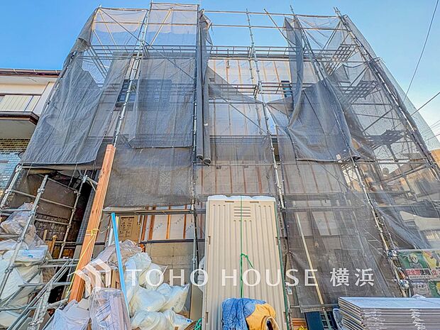 良質な環境に暮らす永住の邸がここに誕生します。（2025年1月撮影）