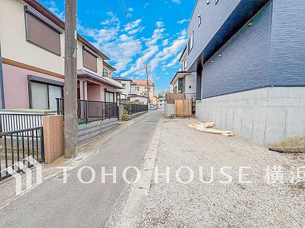 敷地内に駐車スペースがあると、日々の暮らしのをスムーズに運ぶ事が出来ます。