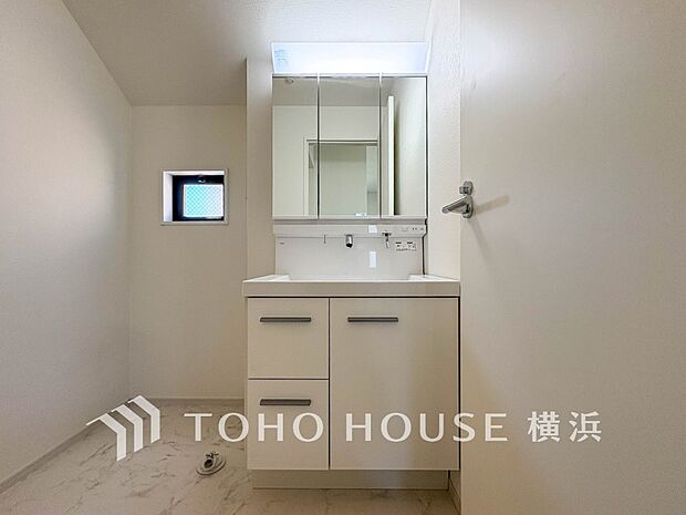 ご家族の1日が始まり、1日の終わりを締めくくる洗面空間。