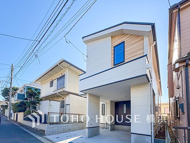 表現された空間は豊かな光と風を纏い、暮らしの時間を豊かにしてくれます。