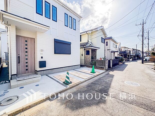 生活利便に優れた住環境に立地し、ゆとりある生活が送れます。