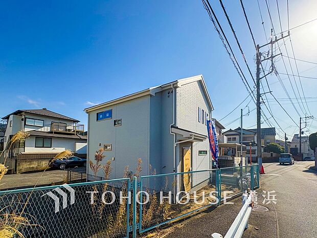 暖かな陽光と爽やかな風がハーモニーを奏でる上質な空間を愉しむ暮らし。(2026年1月撮影)