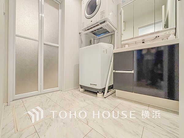 ご家族の1日が始まり、1日の終わりを締めくくる洗面空間。
