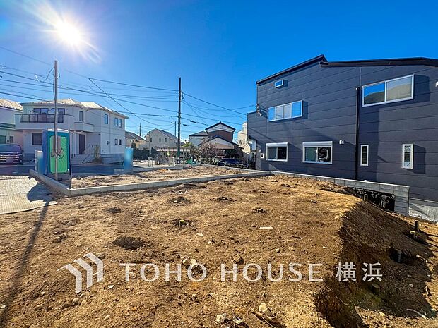 暖かな陽光と爽やかな風がハーモニーを奏でる上質な空間を愉しむ暮らし。（2026年1月撮影）