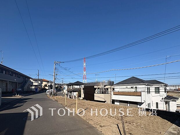 子育て環境、生活利便に優れた住環境に立地し、ゆとりある生活が送れます。（2026年1月撮影）