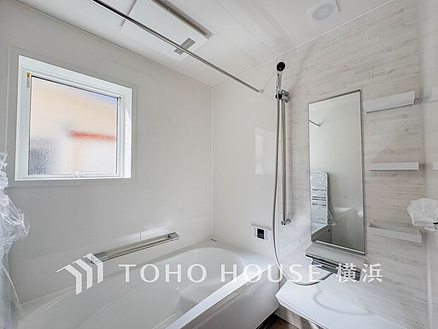 すっきりとした清潔感が感じられ、心身をリフレッシュできる寛ぎを深めてくれるスペースです。