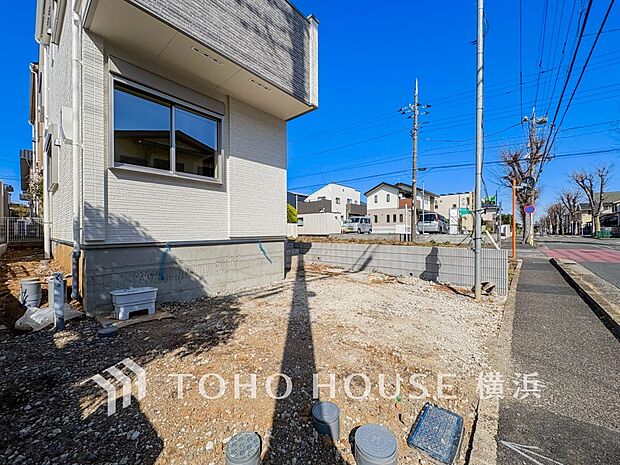 敷地内に駐車スペースがあると、日々の暮らしのをスムーズに運ぶ事が出来ます。