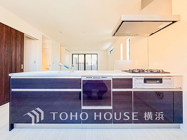 快適な日常を支える機能性と強さがひとつになったキッチンです。