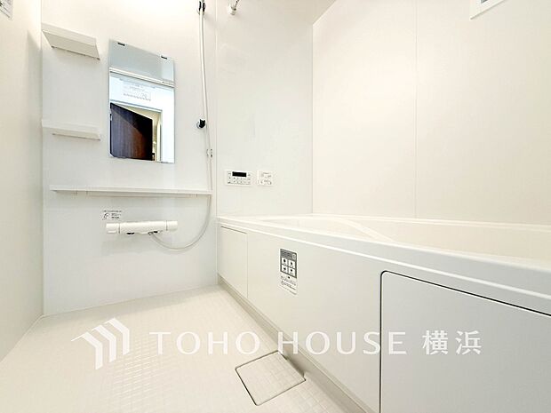 すっきりとした清潔感が感じられ、心身をリフレッシュできる寛ぎを深めてくれるスペースです。