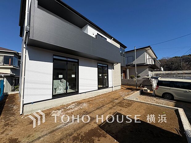 暖かな陽光と爽やかな風がハーモニーを奏でる上質な空間を愉しむ暮らし。(2026年1月撮影)