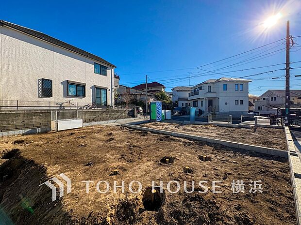 良質な環境に暮らす永住の邸がここに誕生します。（2026年1月撮影）