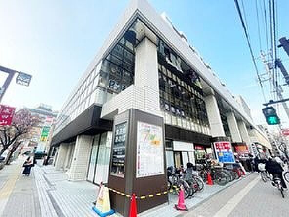 ちぇるる野毛 1600m 食品館「あおば」などのスーパーを始め、飲食店、クリニック、薬局等様々な便利が集約されたスポットです。