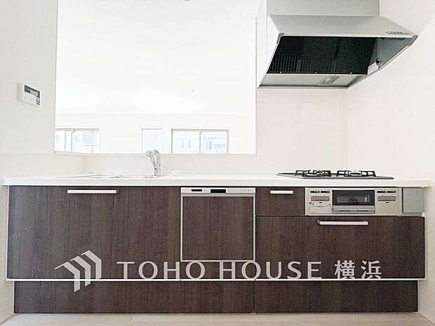 機能性とデザイン性を兼ね備えたシステムキッチン。