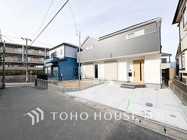 十分な広さのカースペースは、お車2台分の広さがあります。