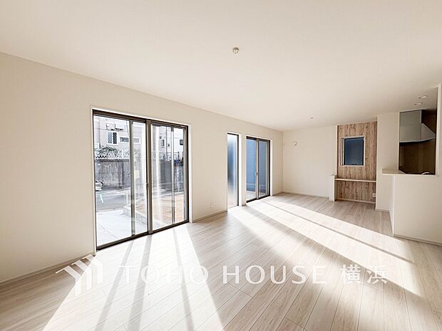 ここにはみんなが集い、食事と楽しい会話が始まるスペース。