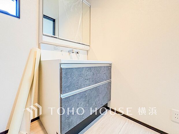 ご家族の1日が始まり、1日の終わりを締めくくる洗面空間。