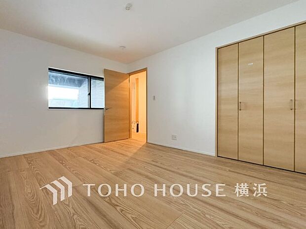 子供部屋にも嬉しい全居室収納スペース。お部屋が広々使用できます。