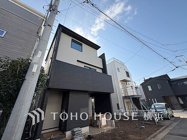 表現された空間は豊かな光と風を纏い、暮らしの時間を豊かにしてくれます。