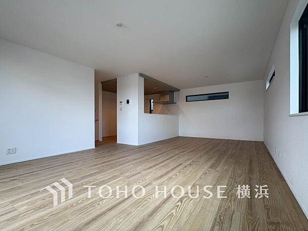 対面キッチンでリビングのご家族と会話を楽しみながらお料理できます。