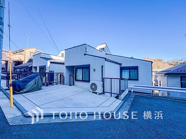 敷地内に駐車スペースがあると、日々の暮らしのをスムーズに運ぶ事が出来ます。