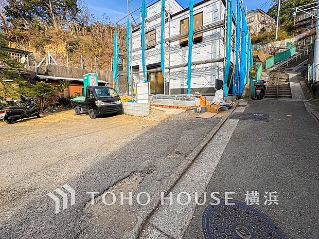 十分な広さのカースペースは、お車2台分の広さがあります。（2026年1月撮影）