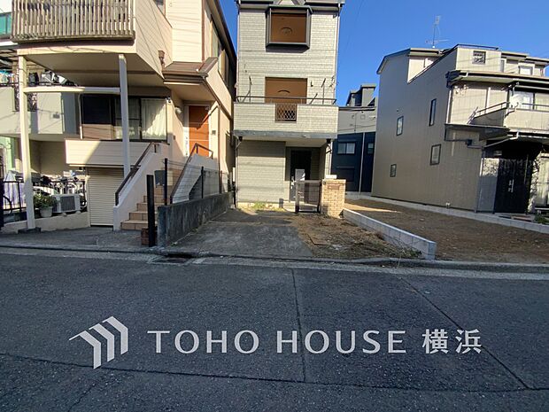 敷地内に駐車スペースがあると、日々の暮らしのをスムーズに運ぶ事が出来ます。